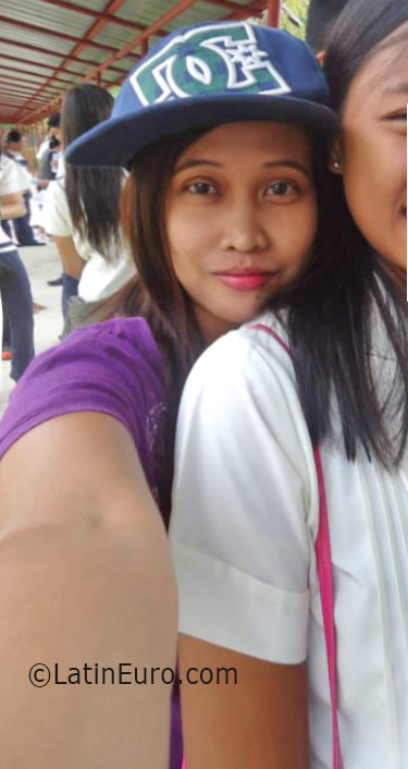 Date this exotic Philippines girl Dona from Cebu City PH905