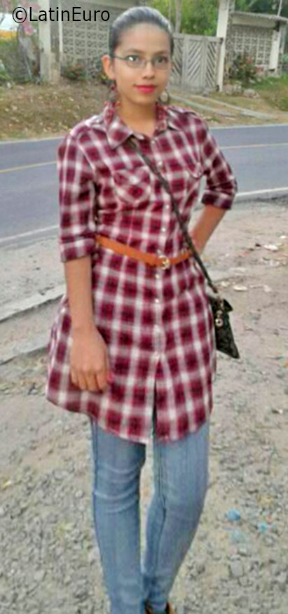 Date this lovely Panama girl Gabriela from Panama City PA1007