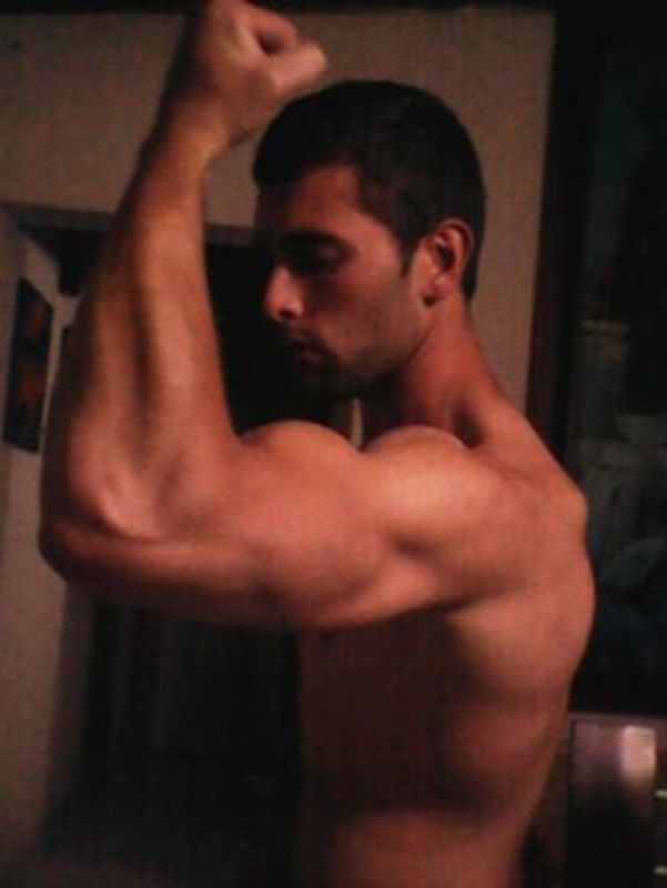 Date this voluptuous Colombia man Camilo from Bogota CO19123