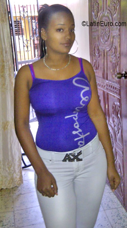 Date this lovely Dominican Republic girl Mariela from San Francisco De Macoris DO26246