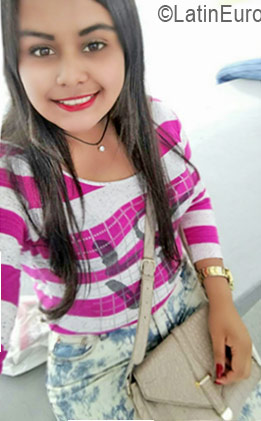Date this hot Honduras girl Jenny from Tegucigalpa HN2266