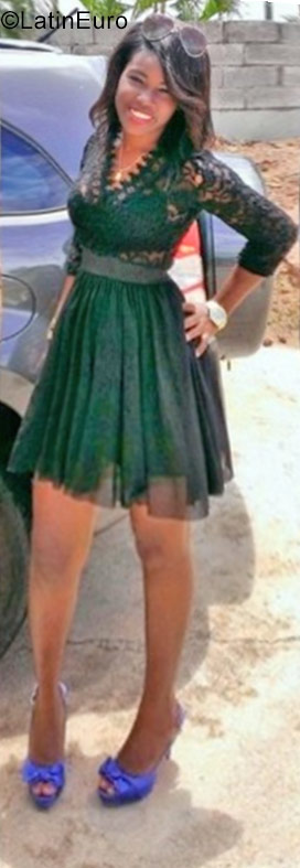 Date this passionate Jamaica girl Tanishia from Kingston JM2360