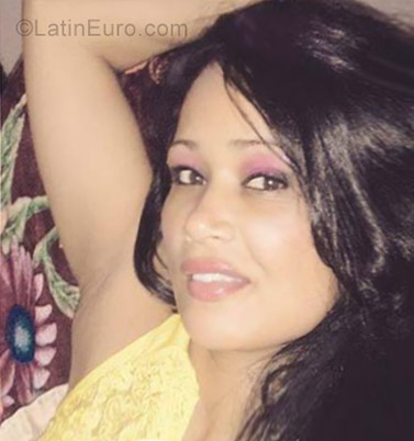 Date this cute Brazil girl Joslene from Feira de Santana BR9815