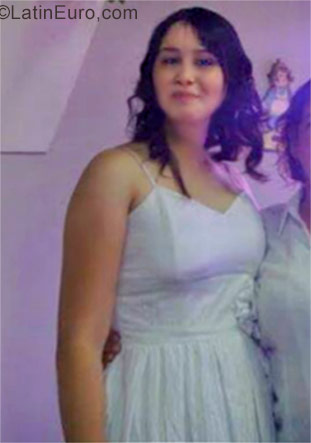 Date this charming Brazil girl Jessica from Curitiba BR9830