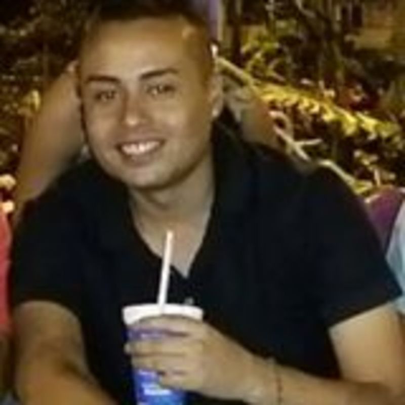 Date this charming Colombia man Diego cano from Medellin CO19943
