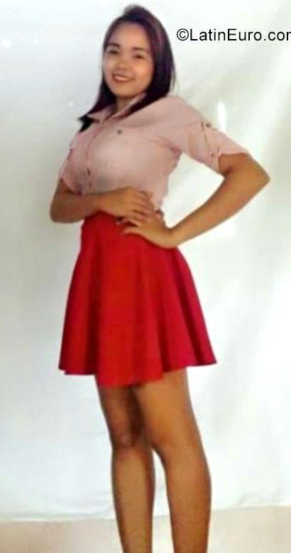 Date this delightful Philippines girl Glicel from Caloocan City PH943