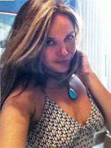 Date this voluptuous Brazil girl Diana from Rio De Janeiro BR9890