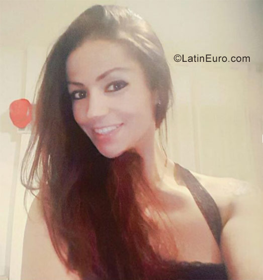 Date this georgeous Spain girl Jakelin from Alicante ES356