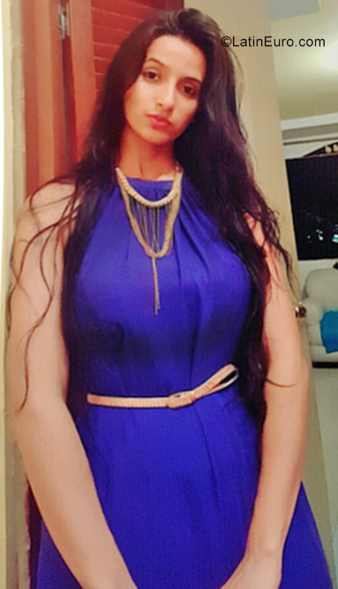 Date this sultry Ecuador girl Orladis from Guyaquil EC197