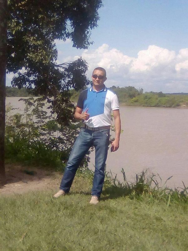 Date this passionate Colombia man Edwars Alfonso from Bogot&aacute; CO21121
