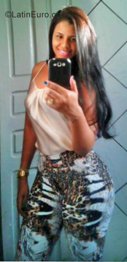 Date this beautiful Brazil girl Gracie from São Paulo BR9993