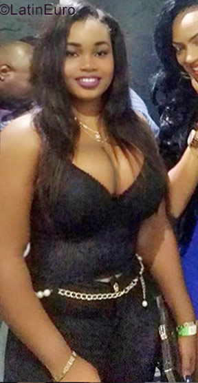 Date this athletic Jamaica girl Krissy from Kingston JM2715