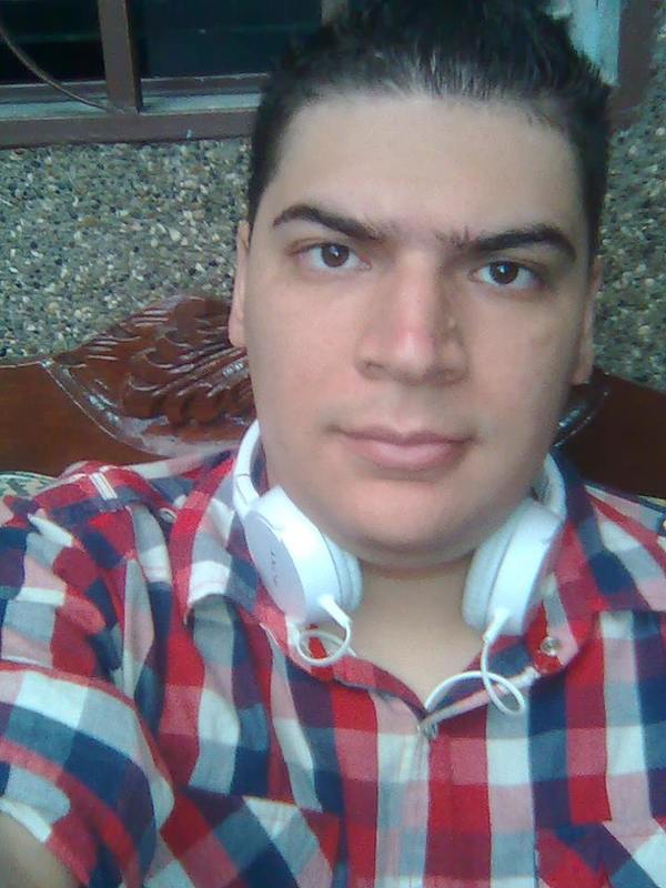 Date this lovely Colombia man Victror from Medellin CO21251
