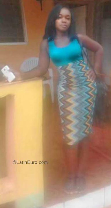 Date this fun Jamaica girl Nickesha from Kingston JM2437