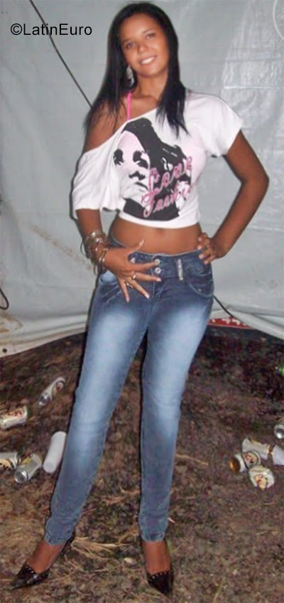 Date this hard body Brazil girl Dani from Padre Paraiso BR10016