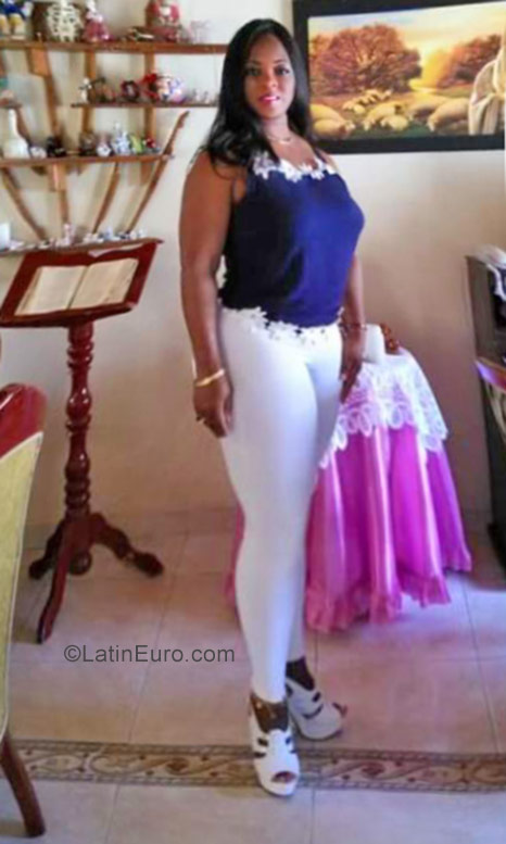 Date this lovely United States girl RUBY from NORTH LAUDERDALE US20674