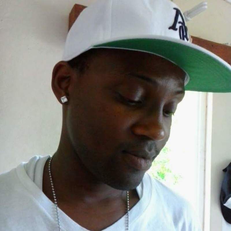 Date this happy Jamaica man Greenapple from Miami JM2486
