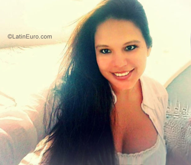 Date this exotic Peru girl Lizit from Chiclayo PE1108
