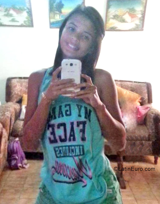 Date this sultry Venezuela girl Carlotatyu from Acarigua VE914
