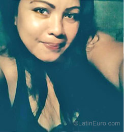 Date this charming Philippines girl Charlala from Manila PH983