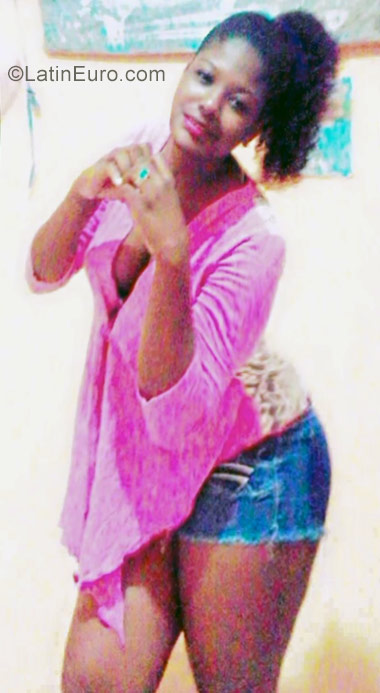 Date this voluptuous Ecuador girl Jamalix from Guayaquil EC211