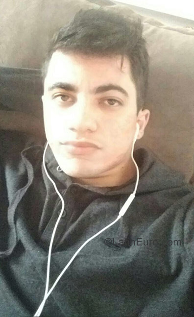 Date this fun Brazil man Edgar from Curitiba BR10327
