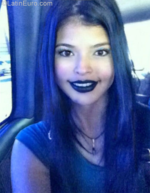 Date this georgeous Venezuela girl Mariam from Maracaibo VE1039