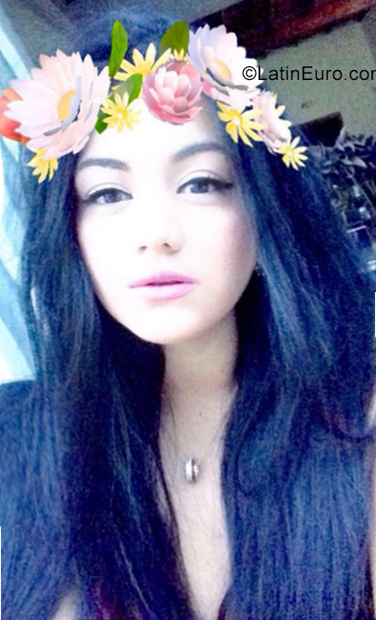 Date this gorgeous Colombia girl Macam24 from Cucuta CO22684