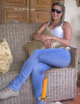 tall Venezuela girl Emely from Valencia VE1132