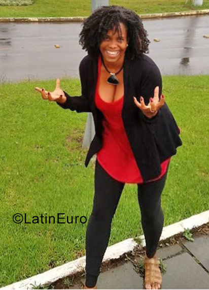 Date this tall Brazil girl Luciana from Salvador BR10389