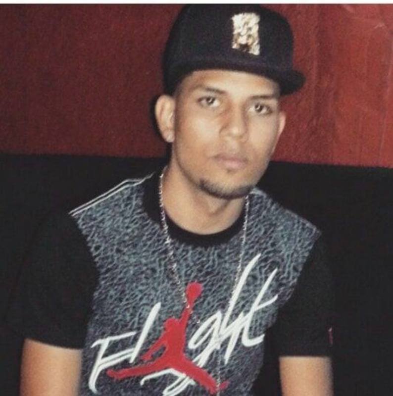 Date this hard body Dominican Republic man Manuel from Santiago DO31103