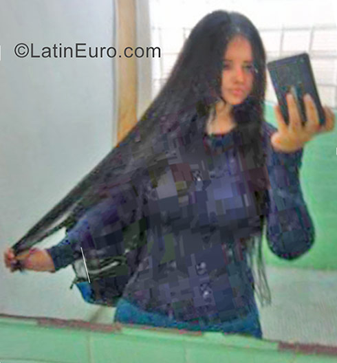 Date this tall Venezuela girl Francys from Caracas VE1257