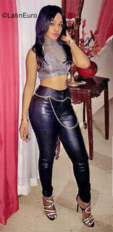 Date this georgeous Dominican Republic girl Ashanty from Bonao DO31205