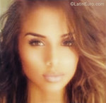 attractive Venezuela girl Adri from Valencia VE1284