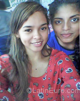 Date this lovely Honduras girl Amanda from La Ceiba HN2428