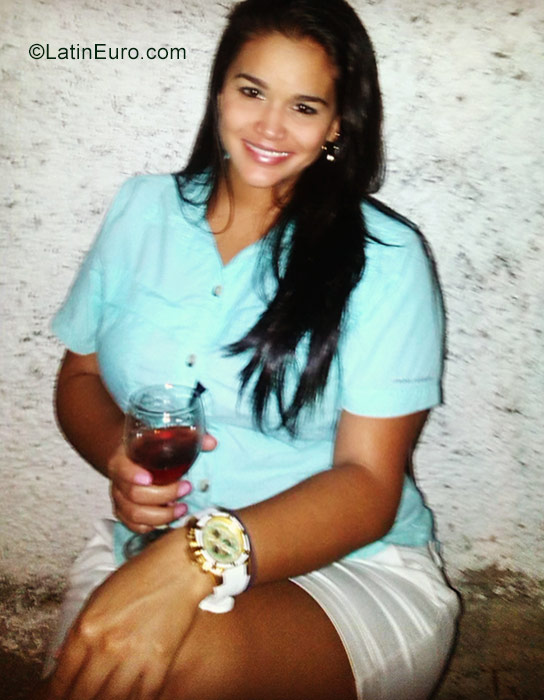 Date this young Venezuela girl Eli from Valencia VE1326