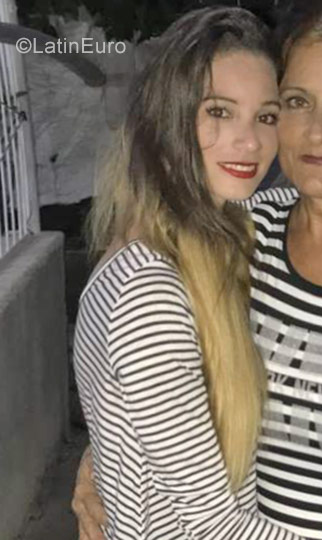 Date this charming Cuba girl Marcela from Havana CU234