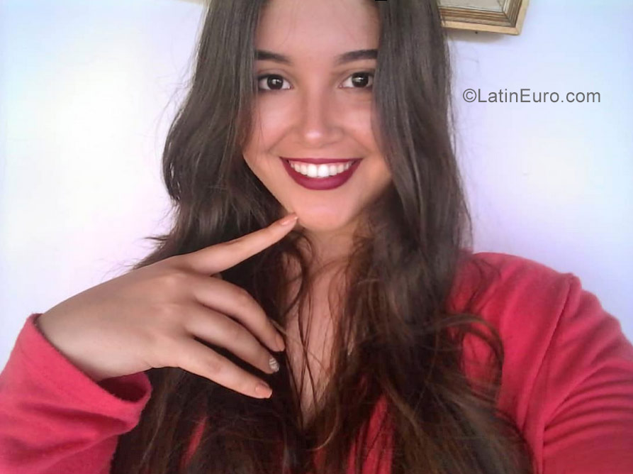 Date this hot Venezuela girl Diana from Merida VE1378
