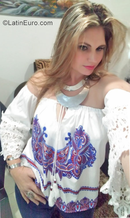 Date this pretty Colombia girl Milena from Manizales CO23514