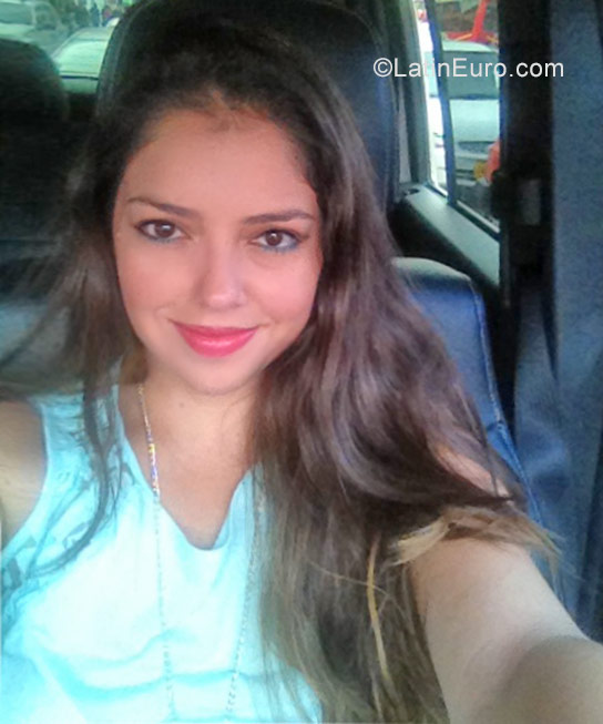 Date this gorgeous Venezuela girl Dulce from Tachira VE1445