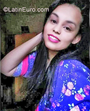 Date this cute Brazil girl Fogosinha from Belo Horizonte BR10499