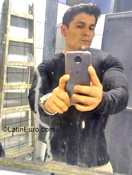 Date this cute Peru man David from Trujillo PE1246