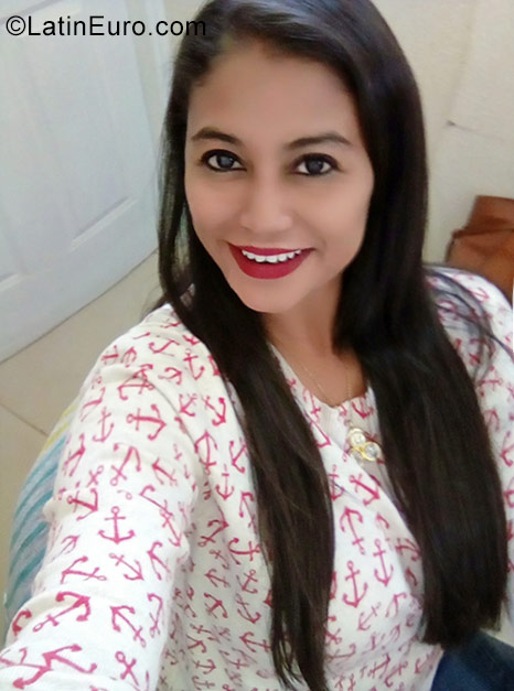 Date this fun Nicaragua girl Lucy from Managua NI206
