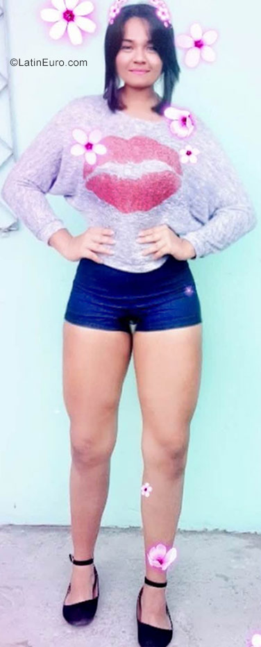 Date this hard body Honduras girl Alejandra from San Pedro Sula HN2486