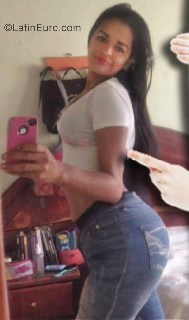 Date this funny Venezuela girl Yoselin from Barquisimeto VE1533