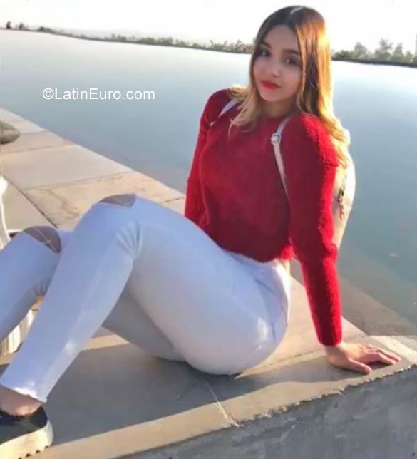 Date this charming Chile girl Fransisca from Santiago CL120