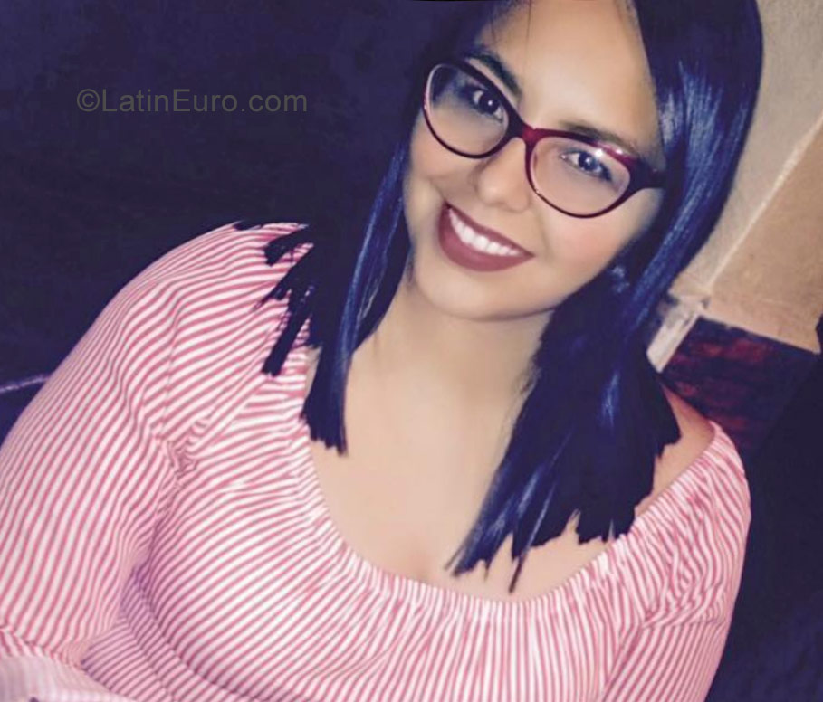 Date this young Venezuela girl Marielis from Maracay VE1593