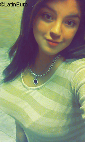 Date this foxy Argentina girl Rocio from Buenos Aires AR142