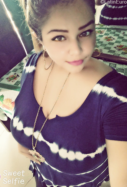 Date this funny Nicaragua girl Elena from Managua NI209