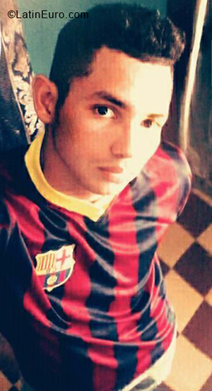 Date this hot Colombia man Jesus from Barranquilla CO24102